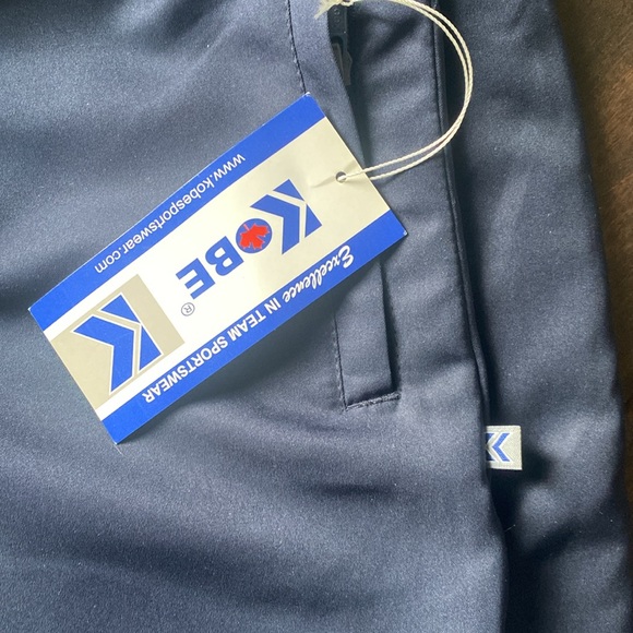 Kobe warm up pants men’s size L - Picture 2 of 9